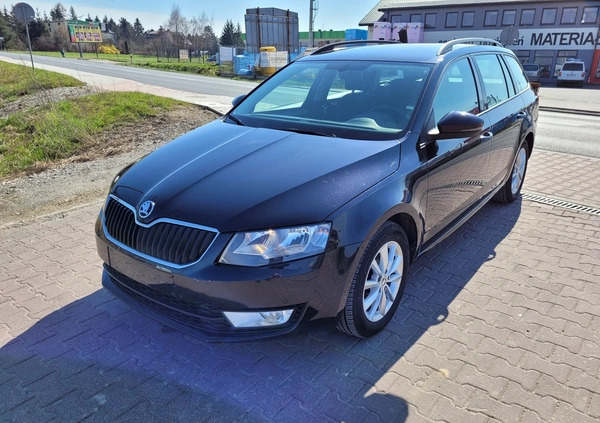 Skoda Octavia cena 28900 przebieg: 300000, rok produkcji 2016 z Dobra małe 277